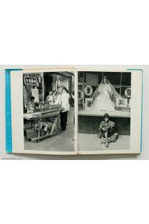Henri Cartier-Bresson From one China to the other 385