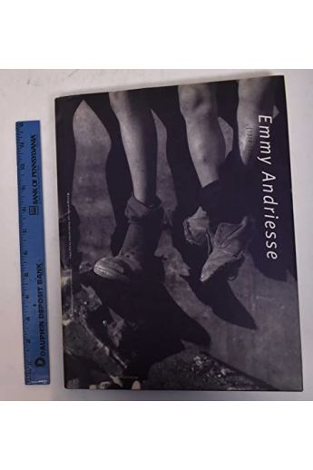 Hripsimé Visser, Flip Bool Emmy Andriesse 1914-1953 (Monographs on Dutch Photographers) 1928