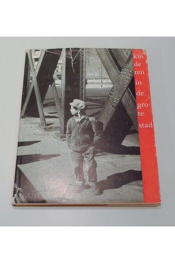 Oscar van Alphen / Adriaan Morrien Kinderen in de grote stad 475